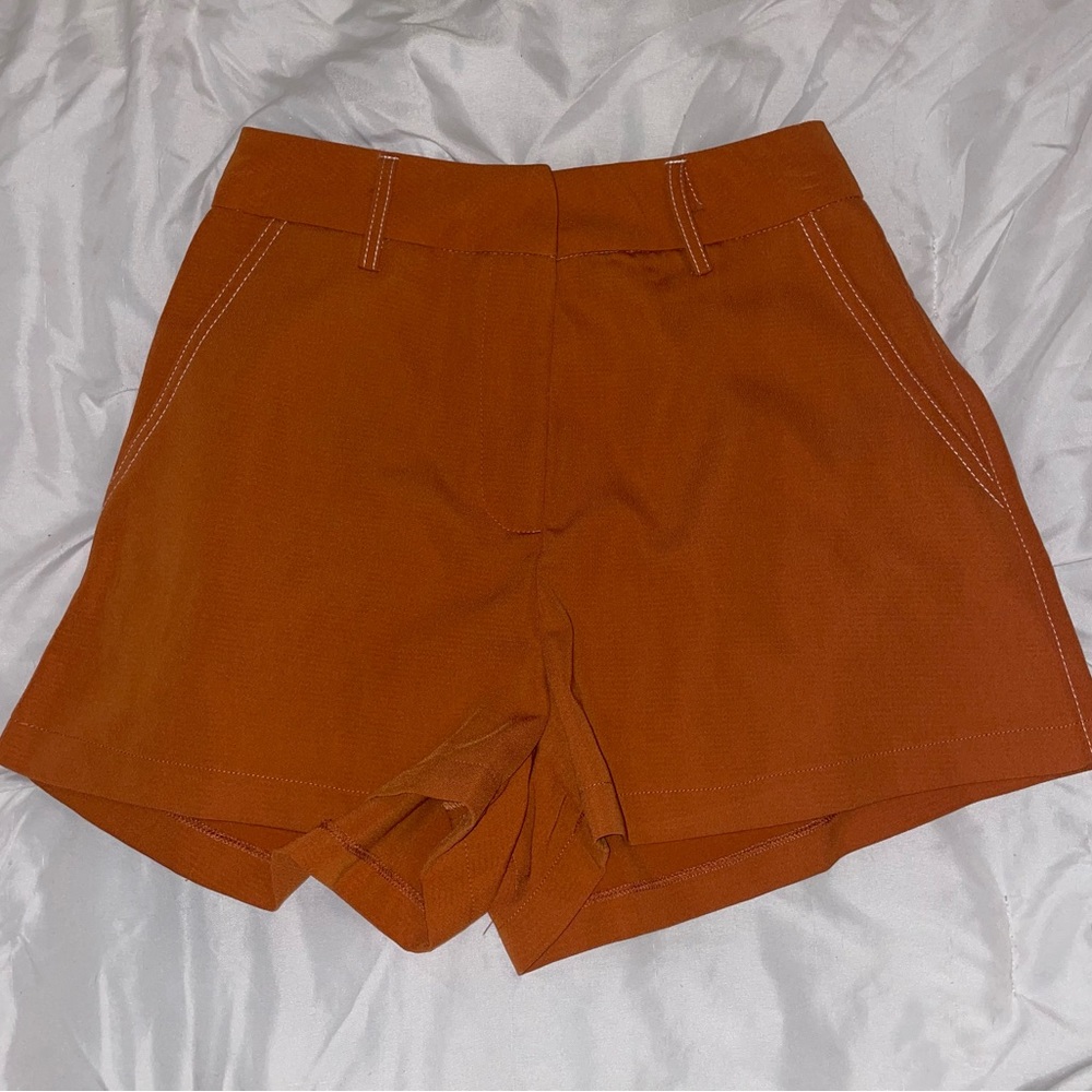 Never Worn DO+BE Burnt Orange Shorts!